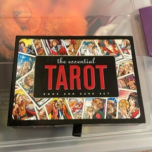 Tarot set